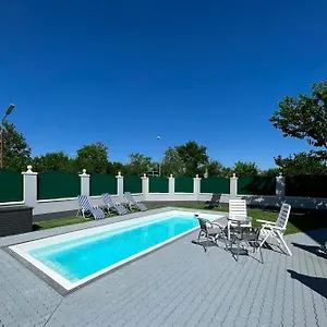 apt-atemberaubendes-pool.vienna-besthotels.com/